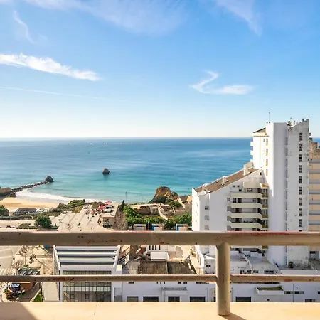 Apartment Jardins Da Rocha: Beachfront With Sea Views And Pools *